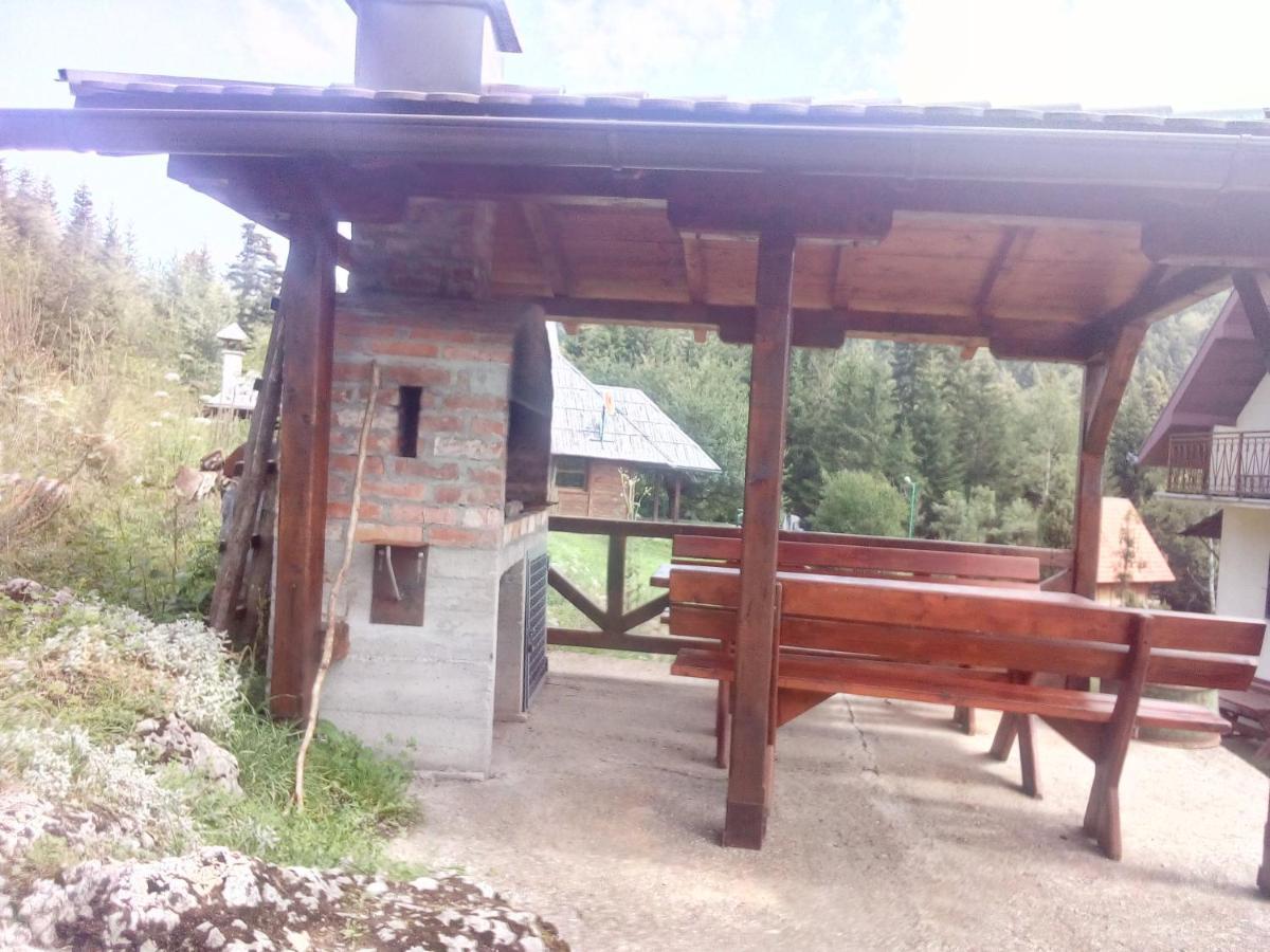 Planinska Kuca Dusan Mitrovac Esterno foto