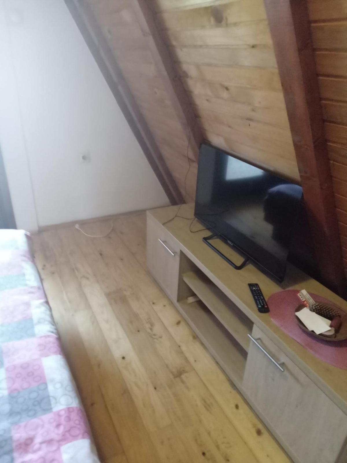 Planinska Kuca Dusan Mitrovac Esterno foto